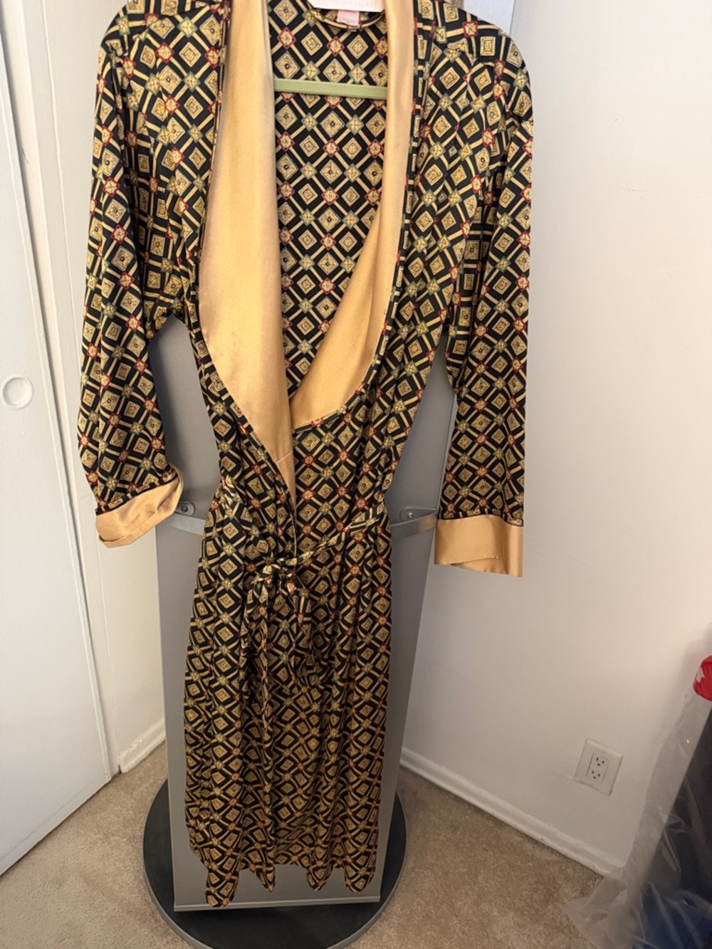 Vintage Victorias Secret robe  Geometric Black & Gold Satin Trim
